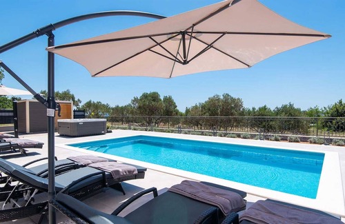 Orebic Villa | A family villa with a pool, gym and a sauna