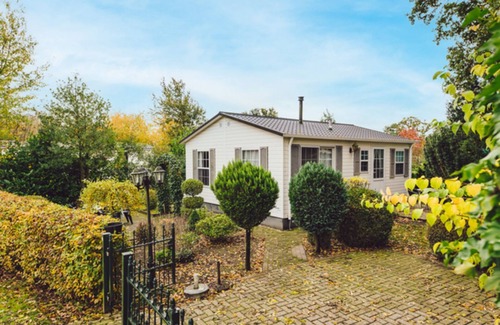 Zuna Cabin | A fine basic bungalow for the whole family!