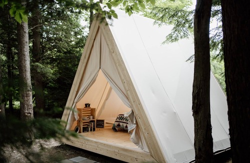 Thornton RV Rental | A-Frame Site 2 | Queen Bed | Pond View