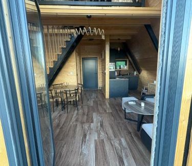 Mladenovac Villa | A Frame Vila sa Saunom Jakuzii i toplim bazenom