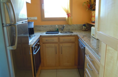 Brignogan-Plage Apartment | A furnished 5 * - Independent apprt in villa 100 m from the sea