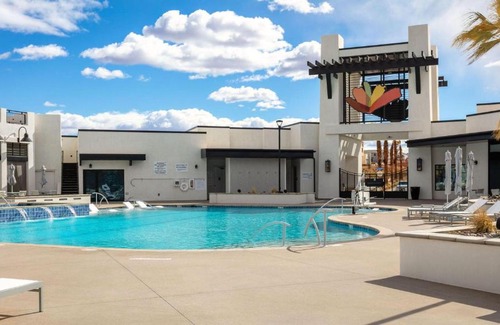 St. George House | A Getaway at the Shores #88