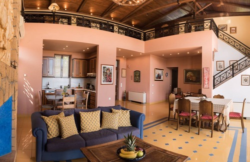 Kontomari Villa | A glorious 19th-century manor house with a beautiful private pool