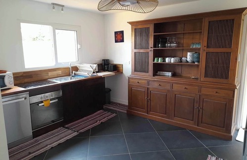 Noumea Villa | A haven of peace in Nouméa! Charming F5 villa with swimming pool and enclosed garden.