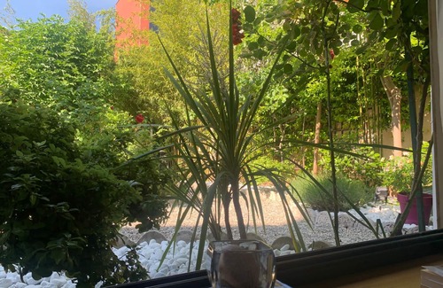 Faubourg Saint-Jacques Apartment | A haven of peace and greenery in the heart of the city