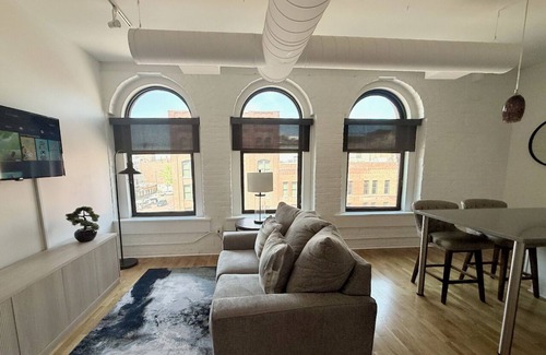 Old Market Apartment | A historic 700 square foot loft in the heart of the Old Market