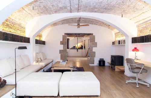 Caldes d'Estrac House | A historic XVI century beach home near Barcelona
