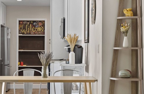 Altamonte Springs House | A Home Where Eclectic Luxury Meets Affordability