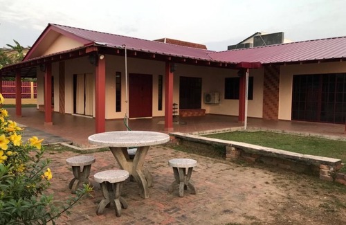 Taman Dato Haji Abdul Samad Villa | A Homely Vacation Villa with POOL for beach escapes