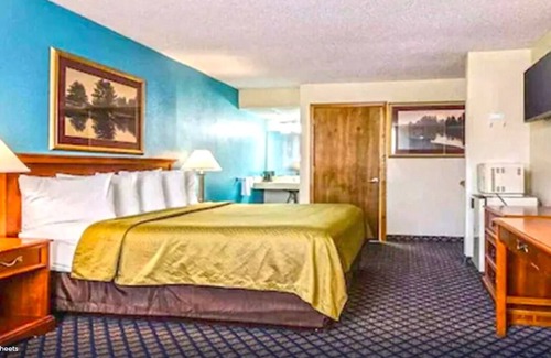 Salina House | A hotel to Relax, A service to remember