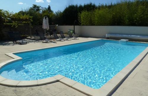 La Peruse Bed & Breakfast | A L'Ombre Du Marronnier GITES