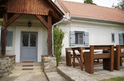 Szentbekkalla House | A la maison - épp mint otthon
