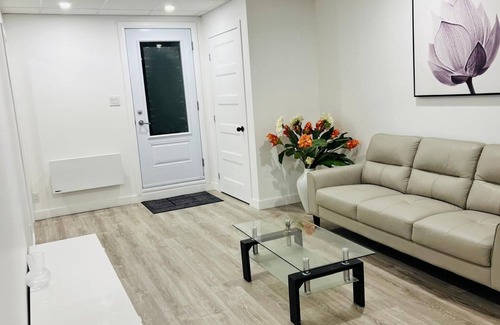 Des Chatels Apartment | A large and magnificent room. Located 10 mn from the airport of Quebec city