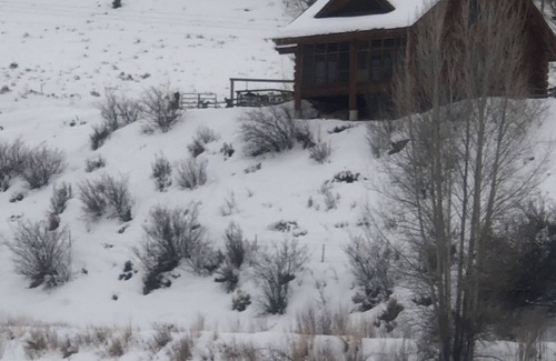 Kremmling Cabin | A little cabin getaway nestled on the Colorado River just 90 minutes from the fr
