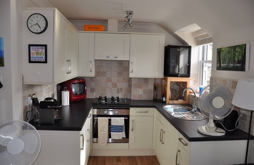 Swanage Apartment | A lovely quiet new flat 50 yards from the beach in the centre, parking included.