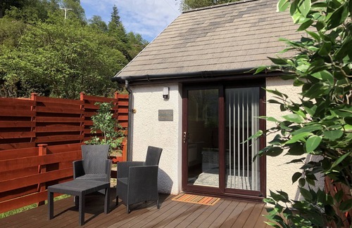 Rashfield Cottage | A Lovely Studio-Lodging for two, by the River in Scotland's first National Park