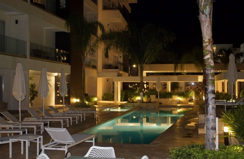 Punta Cana Village Condo | A Luxe family stay that is 5 minutes from the beach and a step away to the pool.