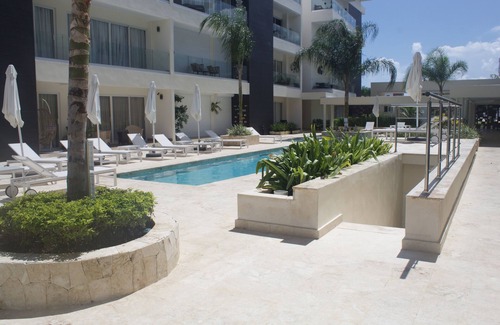 Punta Cana Village Condo | A Luxe family stay that is 5 minutes from the beach and a step away to the pool.