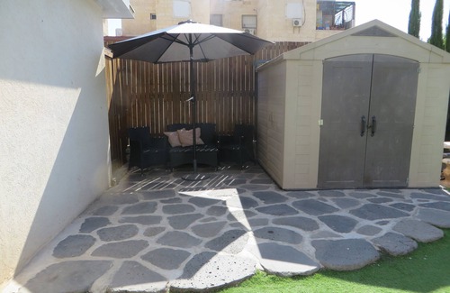 Beit Shemesh Apartment | A Luxurious Garden apartment with another private unit attached