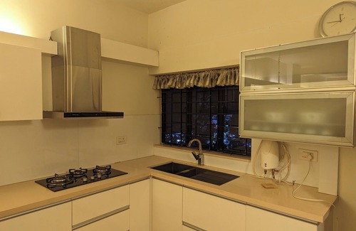 Arpookara Apartment | A luxury 2 bedroom apartment on the highway between Ettumanoor and Kottayam.