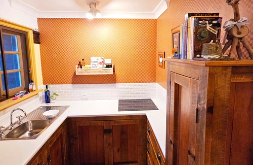 North Tamborine House | A luxury private cottage set in the heart of the beautiful Tamborine mountains.