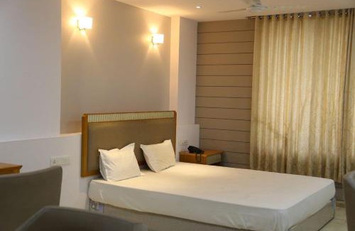 Abu Road Hotel | A Luxury Stay in S9 Hotel and Restaurant Near Ambaji