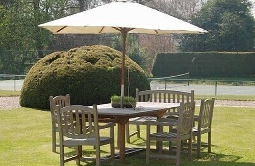 Offham House | A magnificent Georgian Country Mansion in a delightful parkland setting