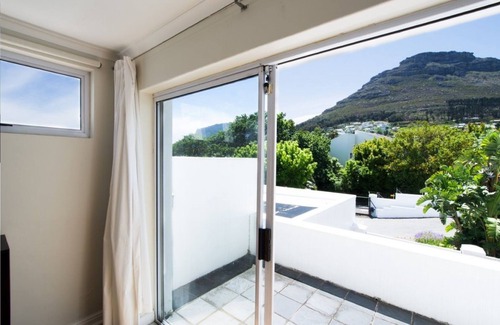 Scott Estate House | A modern 3 bedroom home with private pool located in a secure complex.