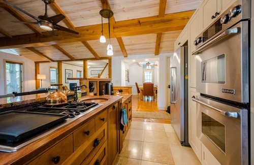 Ventura House | A New Retreat at Clear Clear Lake, A Uniquely Iowan Experience
