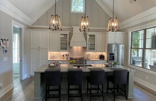 Lake Oconee House | A Perfect Sunset Cottage on Lake Oconee!
