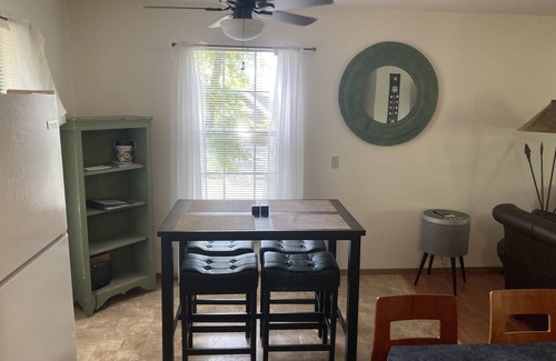 Kansas House | A place to unwind!