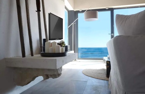 Milna Villa | A Private House on Vis Island with a impressive ocean view over Vis archipelago.