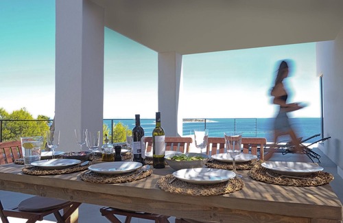 Milna Villa | A Private House on Vis Island with a impressive ocean view over Vis archipelago.