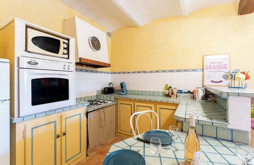 Saint-Romain-en-Viennois House | A Provencal Getaway in the Heart of the Vineyards, in Vaison-la-Romaine