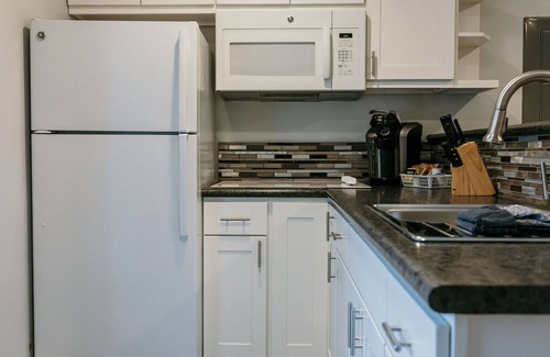 Sitka Condo | A quad-plex that offers high-end comfort, combined with easy studio living.