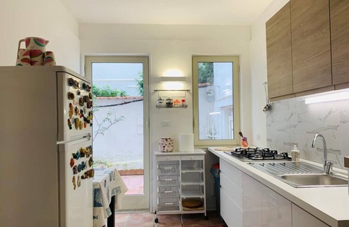 Mondello Villa | a quiet little house in Mondello