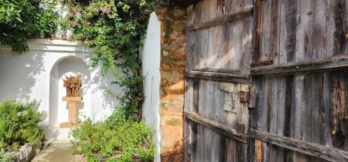 Castanheira de Pera House | A Quinta da Colina Adega
