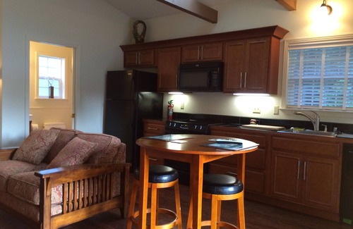 Trinidad Cottage | A Romantic Getaway in a serene setting is close to State and National Parks