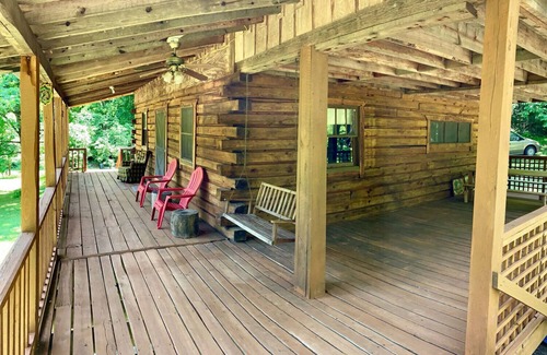 Saluda House | A sanctuary for river & mountain lovers alike