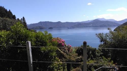 Whatamango Bay Bed & Breakfast | A Sea View B&B