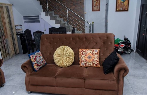 Lagos Apartment | A serene and tastefully furnished duplex in the heart of Lagos Mainland.