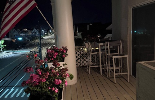 Ventnor City Condo | A simple and peaceful centrally-located Ocean View Condo in Ventnor.