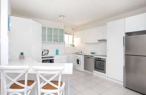 Narrabeen Apartment | A slice of heaven on Narrabeen Beach