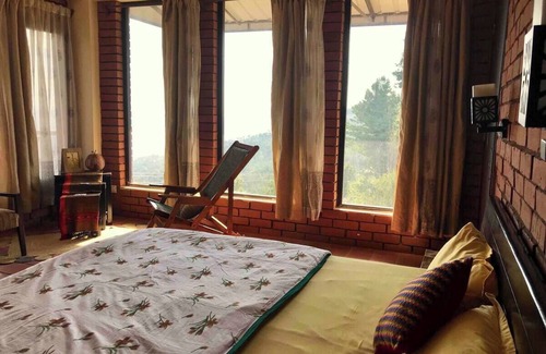 Theog Bed & Breakfast | A space for learning and living the practices of farming, yoga, and ceramics.