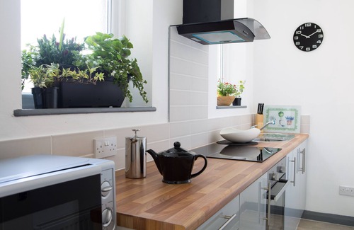 Ainley Top Apartment | A spacious cosy one bedroom flat