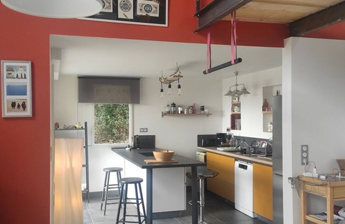 Roquessels Villa | A spacious house with an unobstructed view, at the trailhead