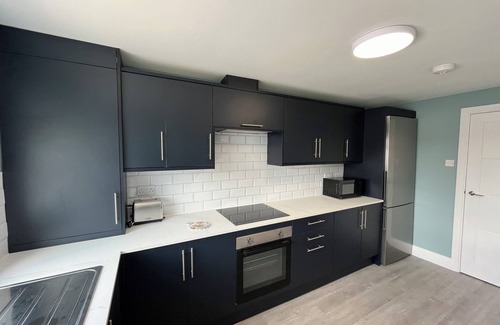 Erdington House | A spacious newly renovated luxury house within minutes of Birmingham city centre