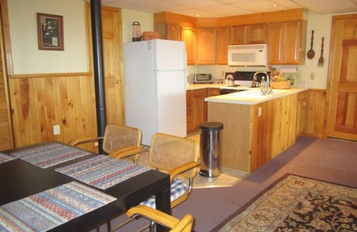 West Saugerties Apartment | A Spectacular 50 Mile View of the Hudson Valley in all seasons