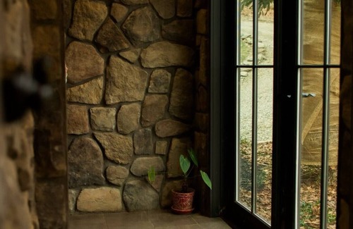 Newtonville Cabin | A stunning, modern Lodge with rustic charm at June Farms!
