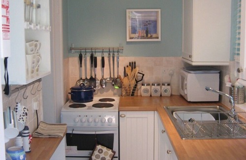 Fishguard Cottage | A stylish cottage near the picturesque harbour of Lower Fishguard